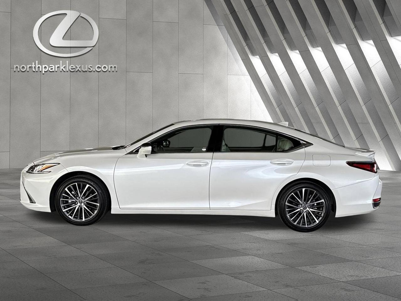 2025 Lexus ES 300h