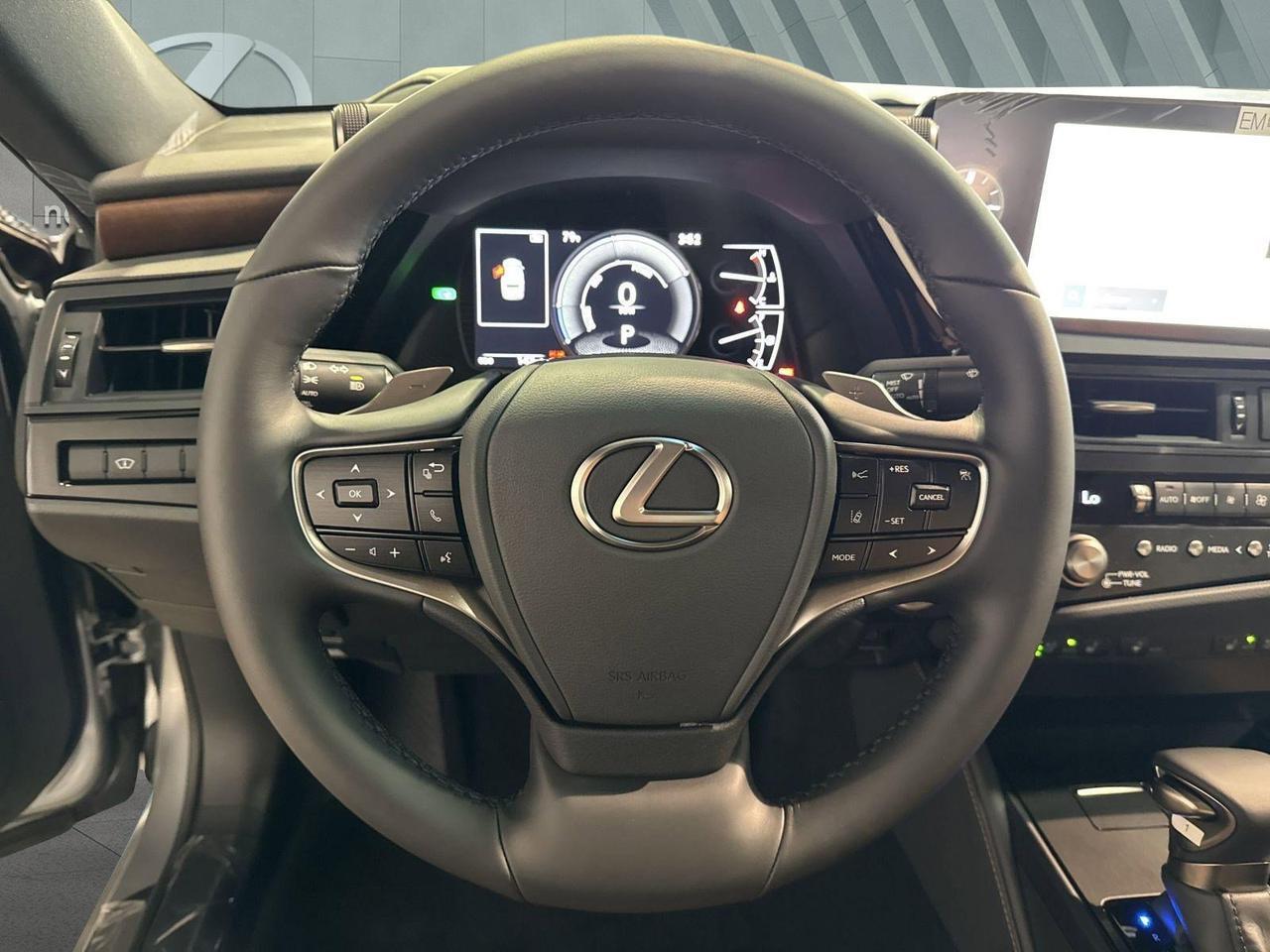 2025 Lexus ES 300h San Antonio TX
