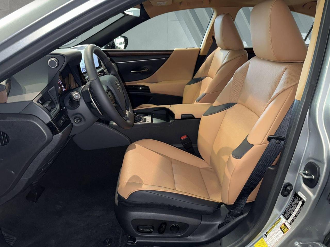 2025 Lexus ES 300h San Antonio TX