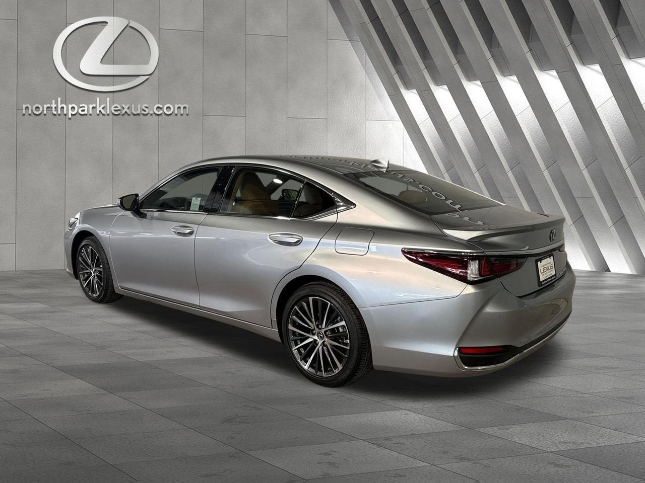 2025 Lexus ES 300h