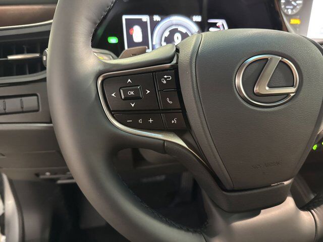 2025 Lexus ES 300h San Antonio TX