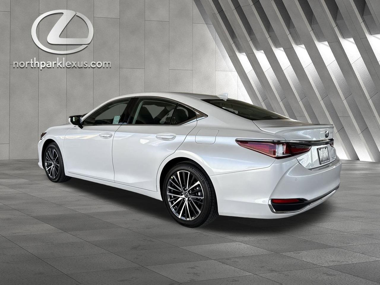 2025 Lexus ES 300h