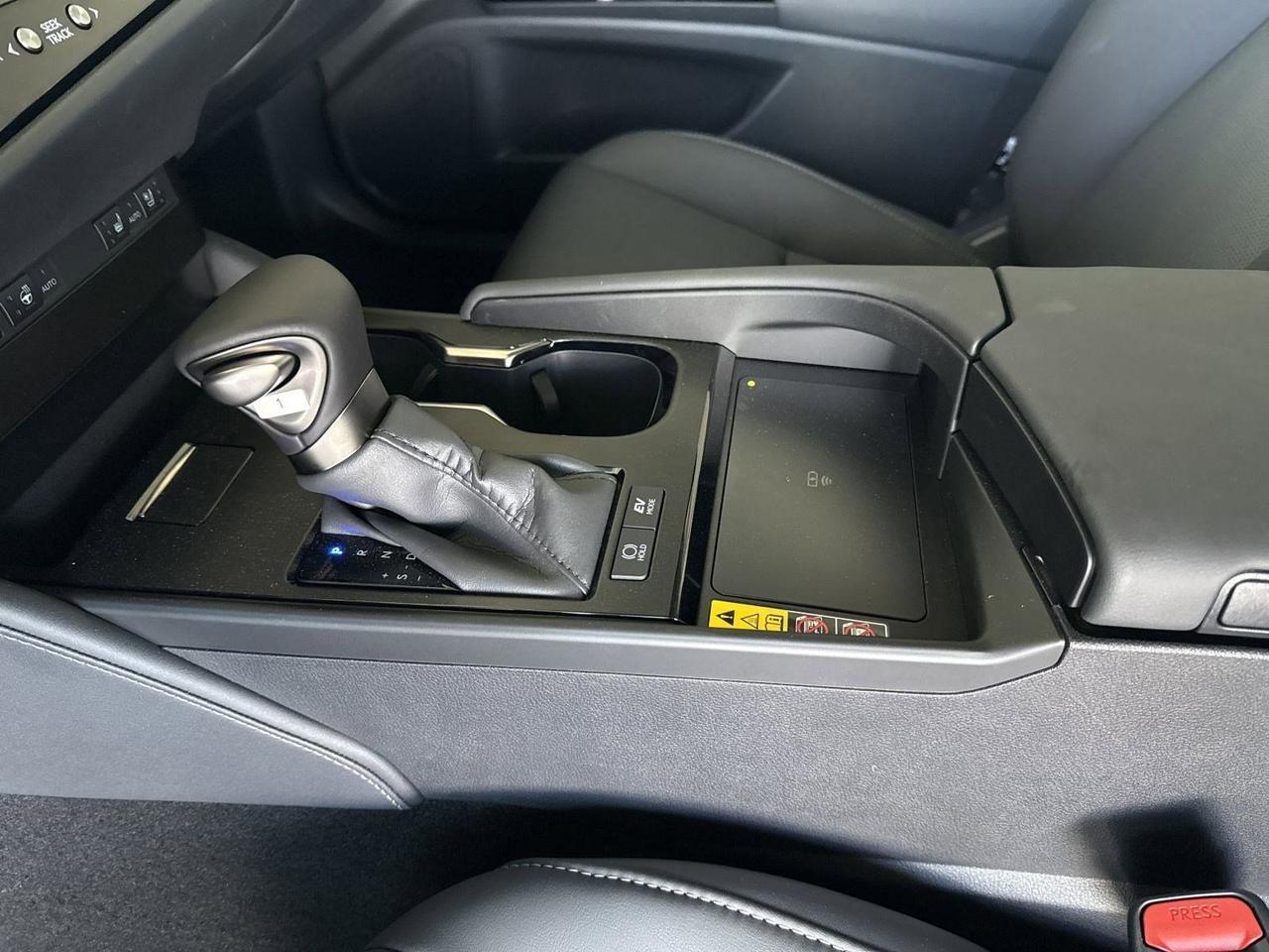 2025 Lexus ES 300h San Antonio TX