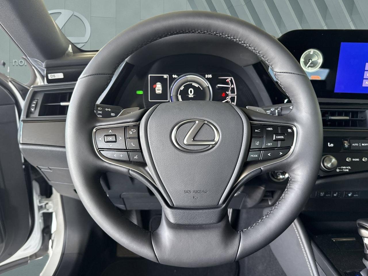 2025 Lexus ES 300h San Antonio TX