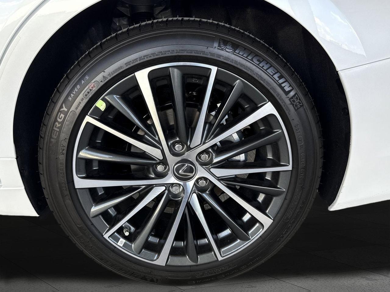 2025 Lexus ES 300h San Antonio TX