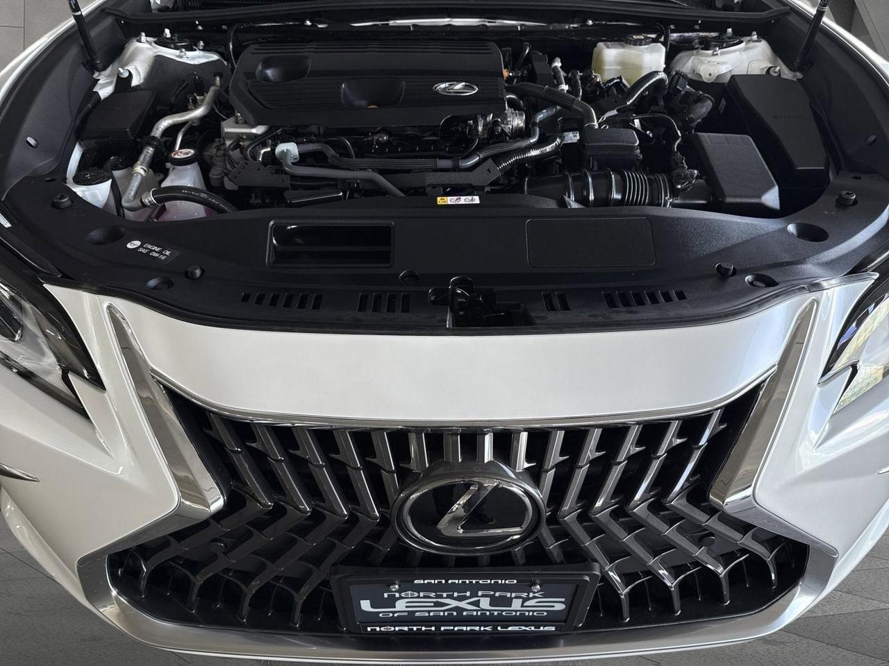 2025 Lexus ES 300h San Antonio TX
