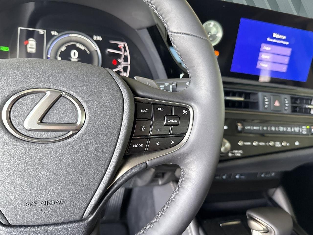 2025 Lexus ES 300h San Antonio TX