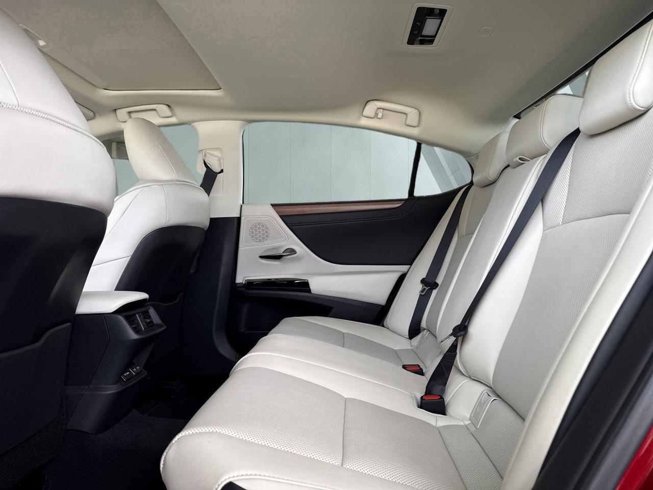 2025 Lexus ES 300h San Antonio TX