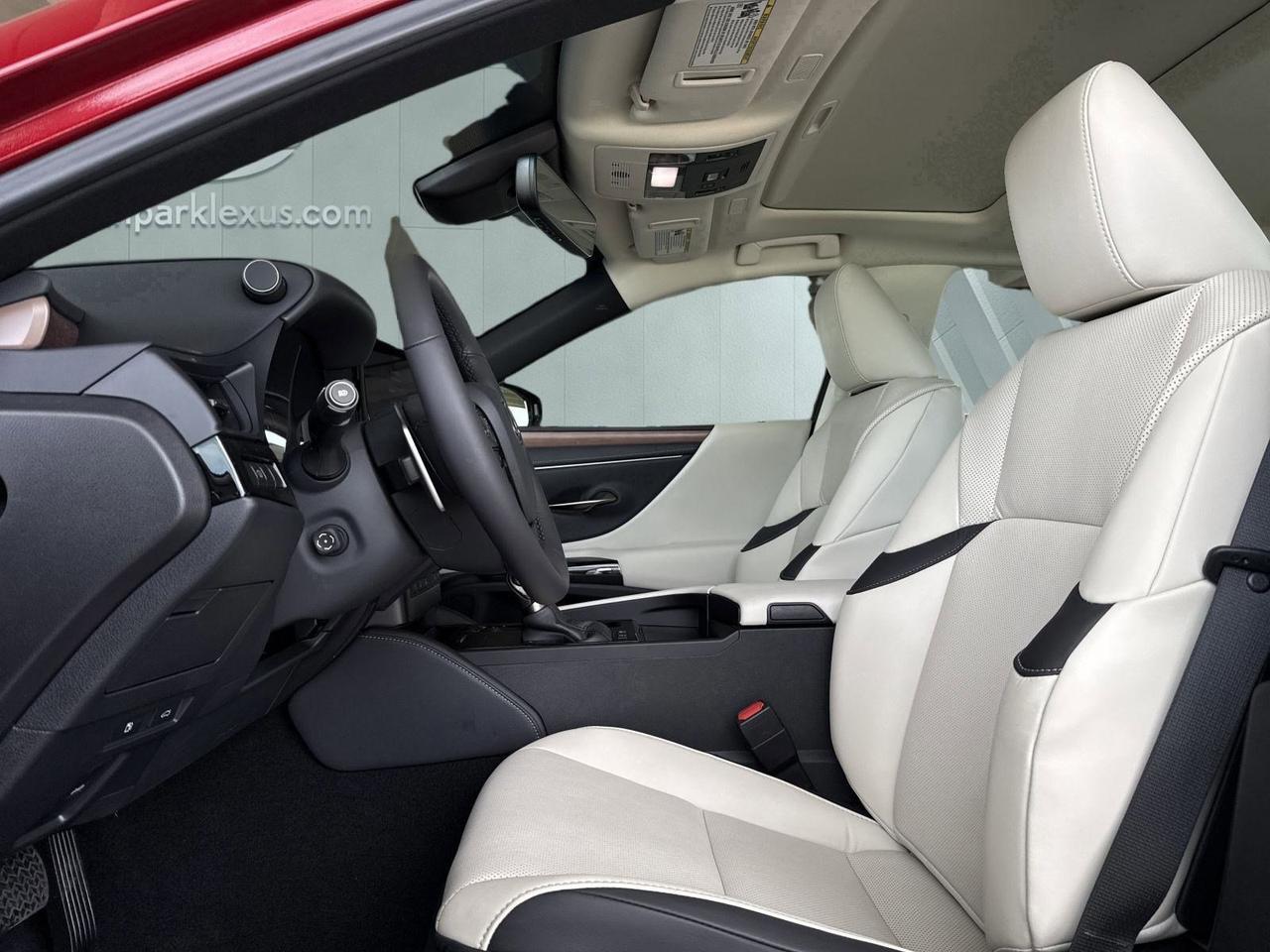 2025 Lexus ES 300h San Antonio TX