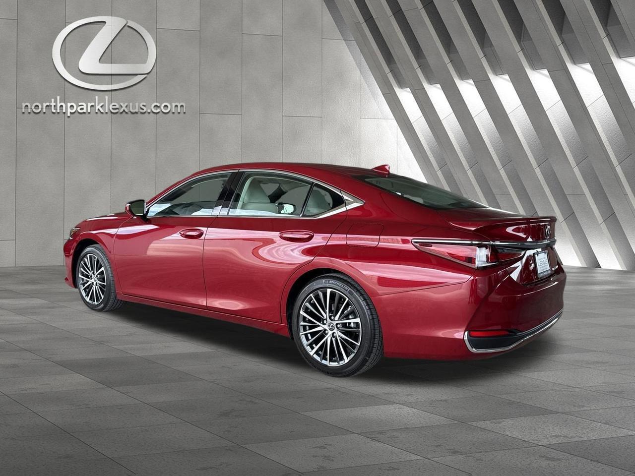 2025 Lexus ES 300h