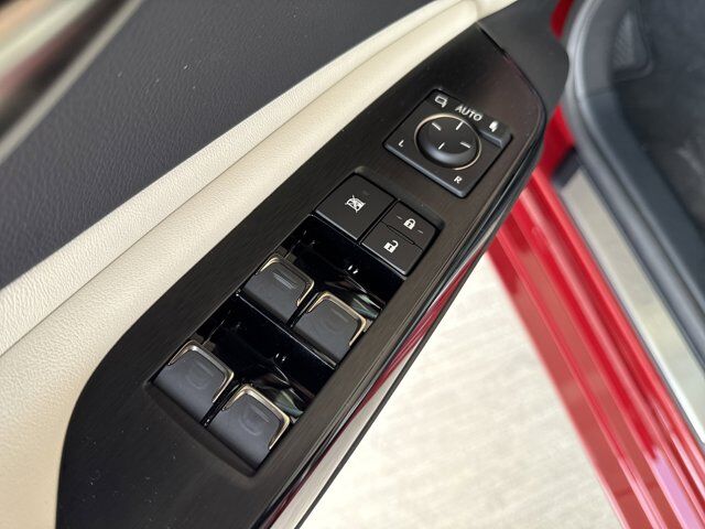 2025 Lexus ES 300h San Antonio TX