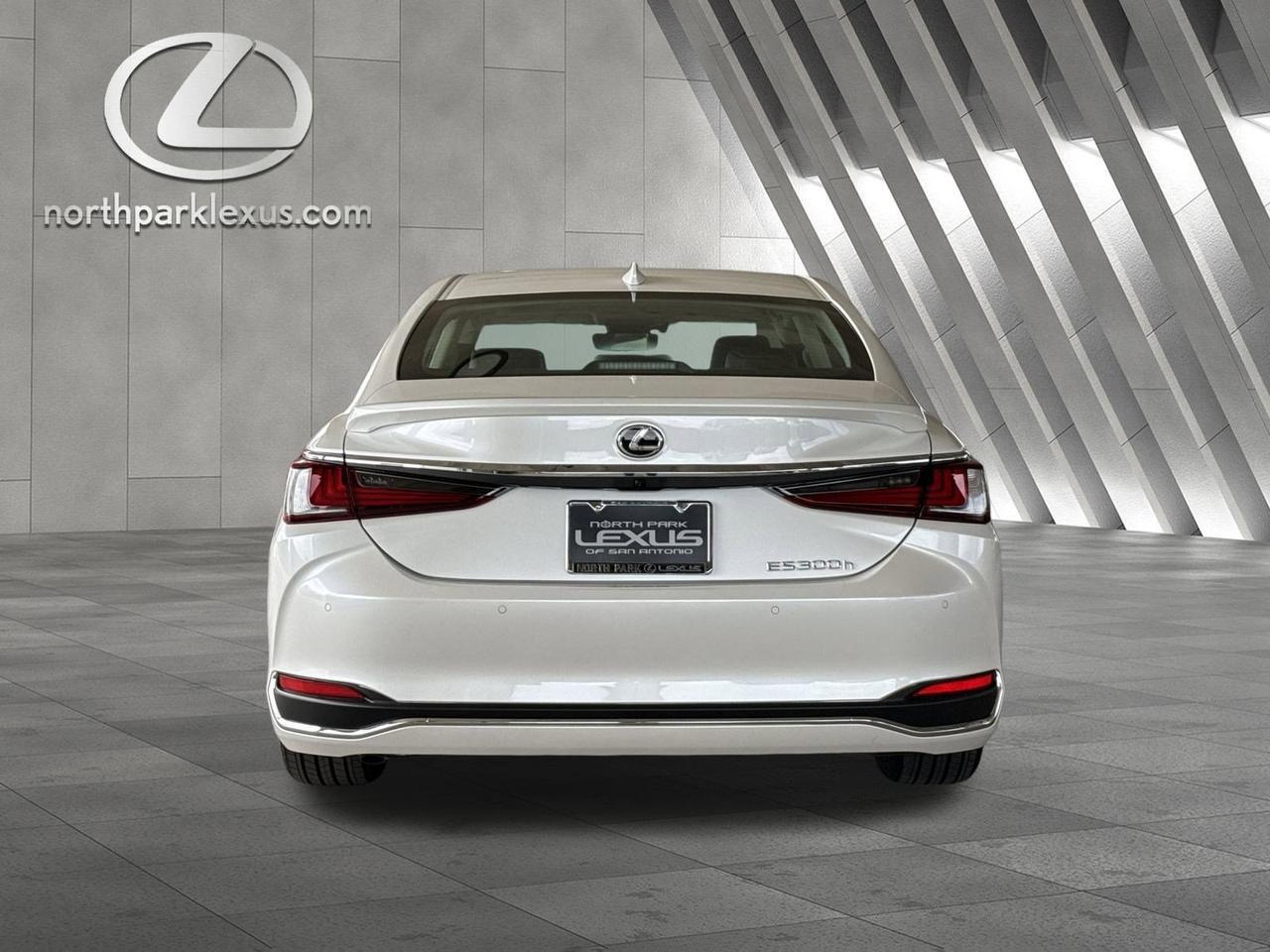 2025 Lexus ES 300h San Antonio TX