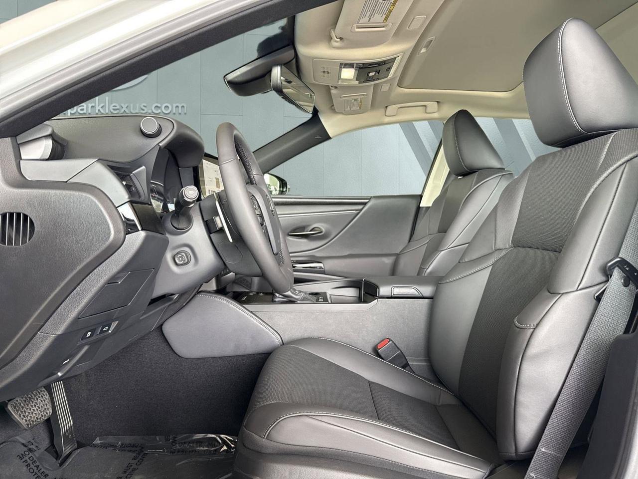 2025 Lexus ES 300h San Antonio TX
