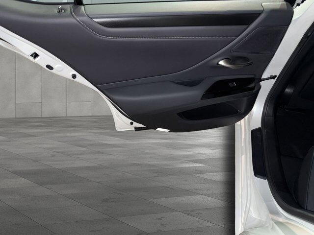 2025 Lexus ES 300h San Antonio TX