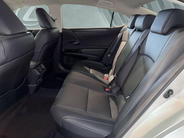 2025 Lexus ES 300h San Antonio TX