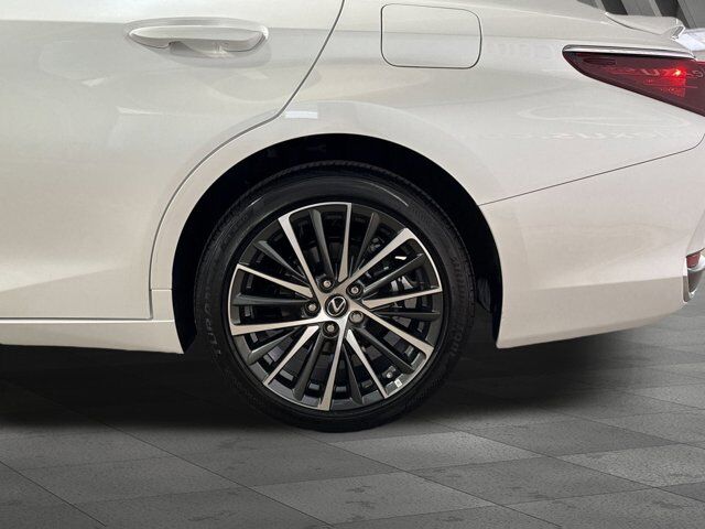 2025 Lexus ES 300h San Antonio TX