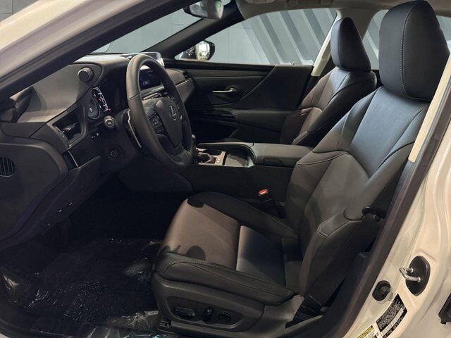 2025 Lexus ES 300h San Antonio TX