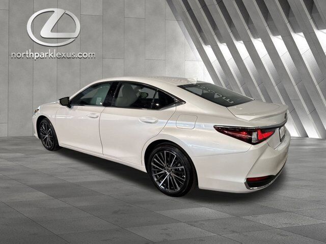 2025 Lexus ES 300h San Antonio TX