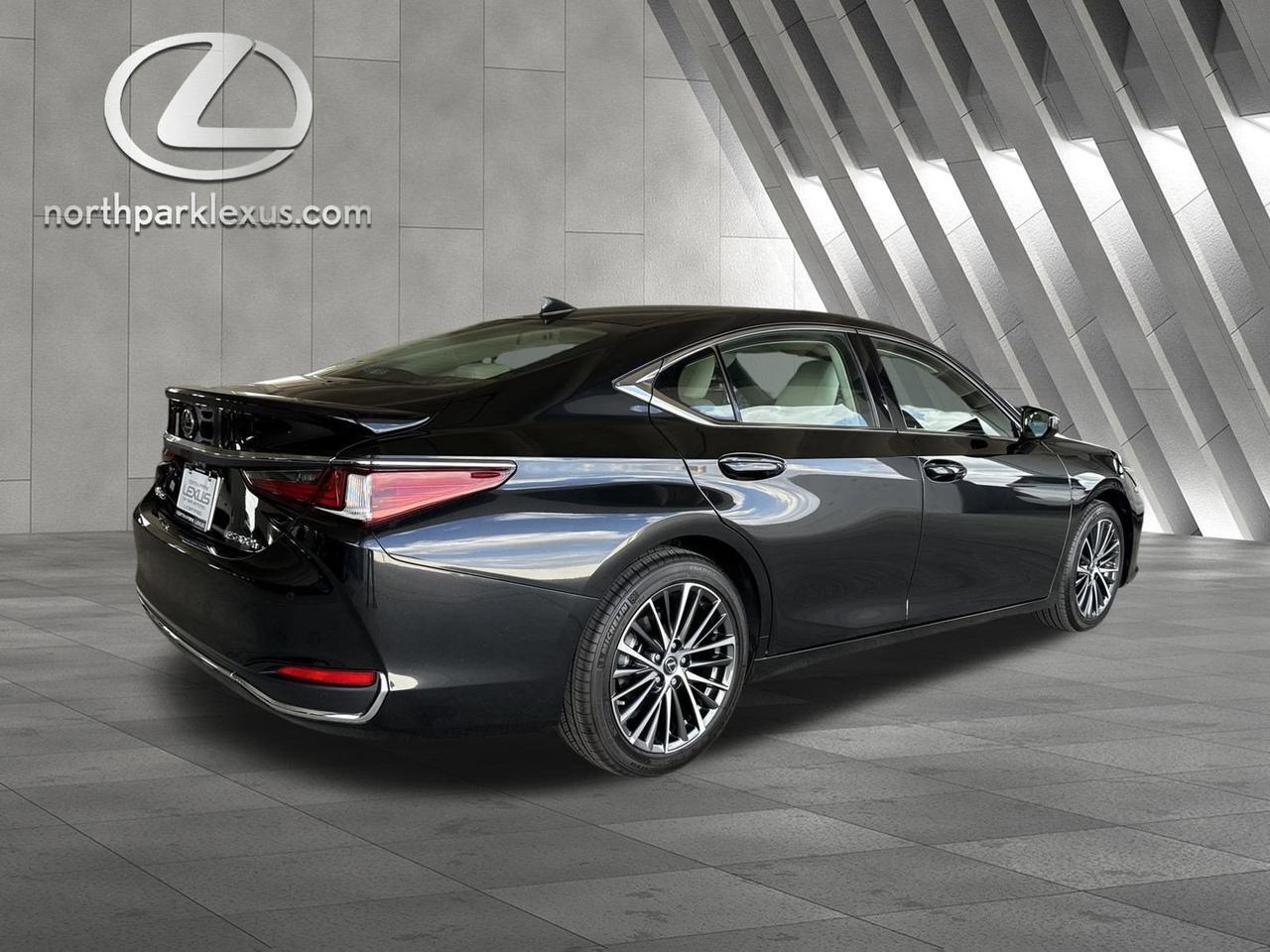 2025 Lexus ES 300h San Antonio TX