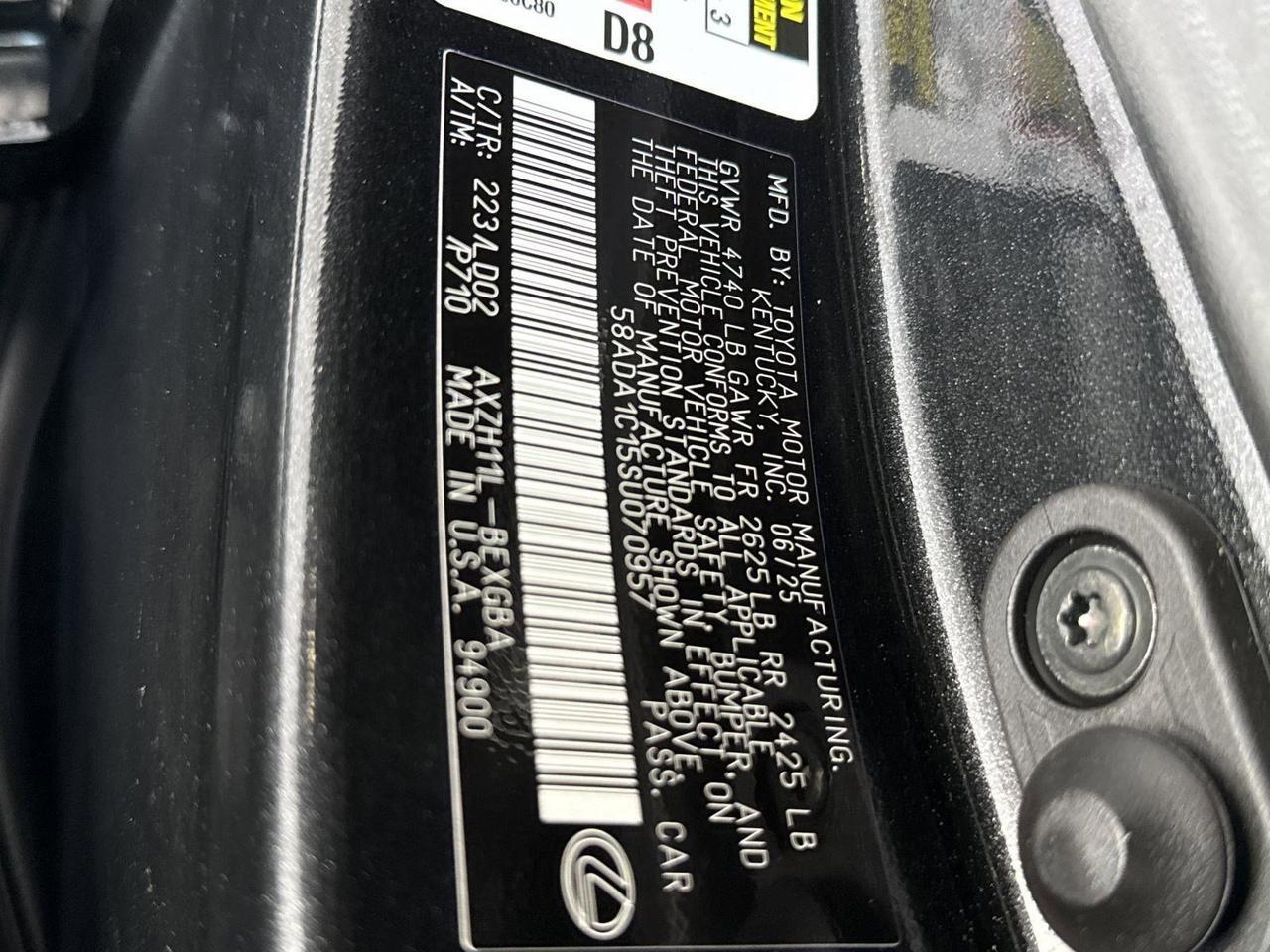 2025 Lexus ES 300h San Antonio TX