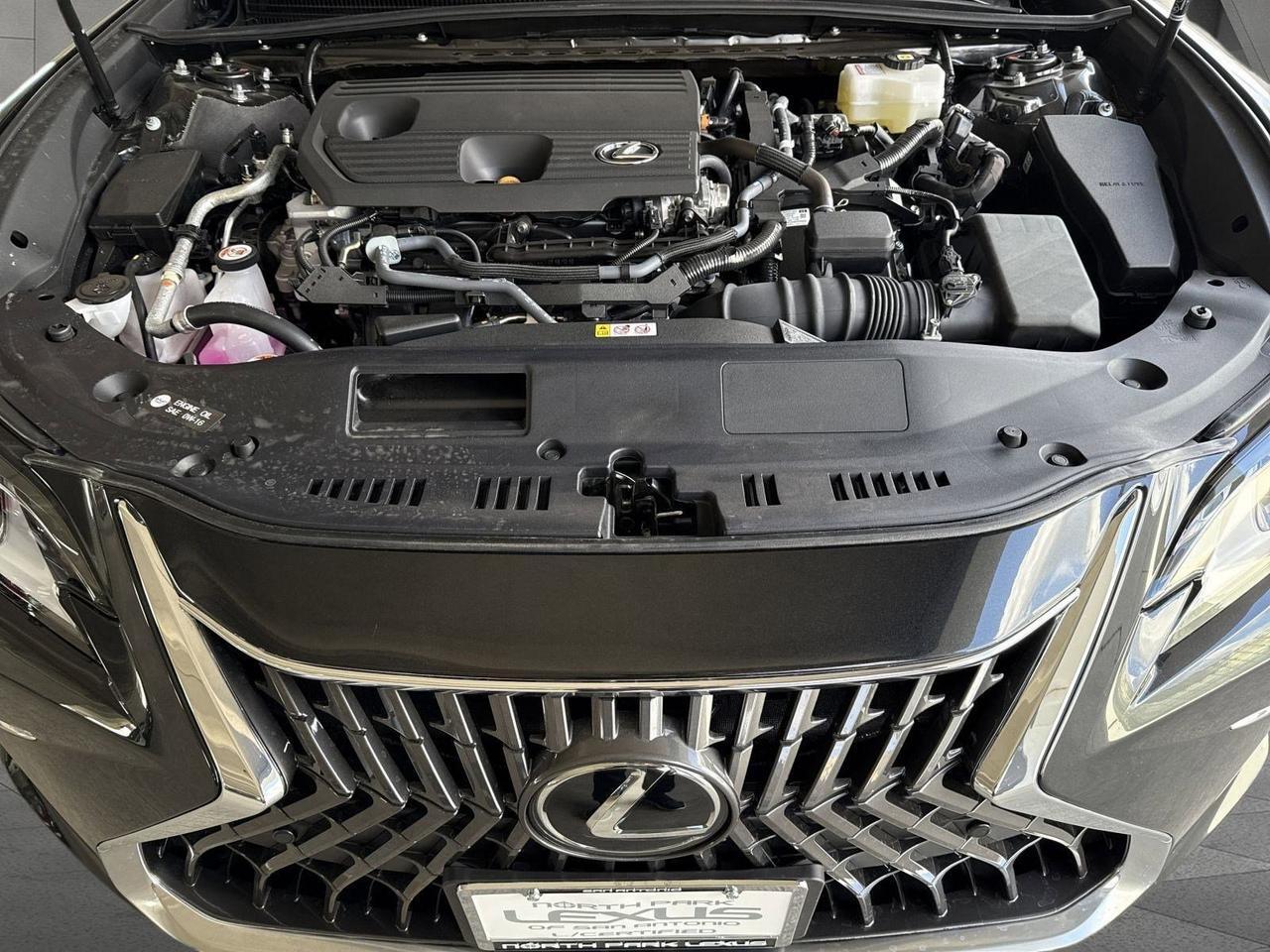 2025 Lexus ES 300h San Antonio TX