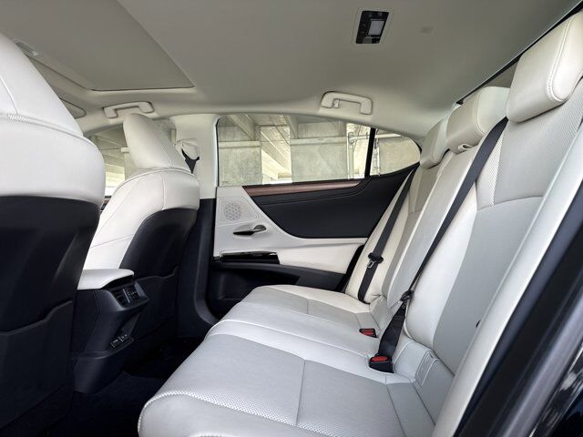 2025 Lexus ES 300h San Antonio TX