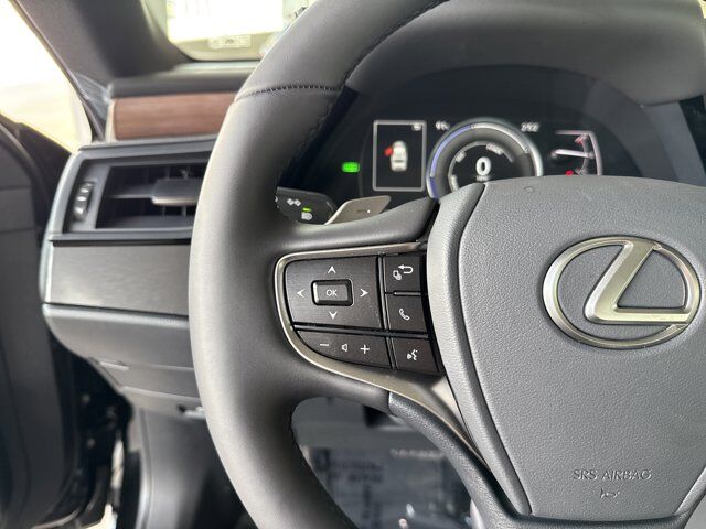 2025 Lexus ES 300h San Antonio TX