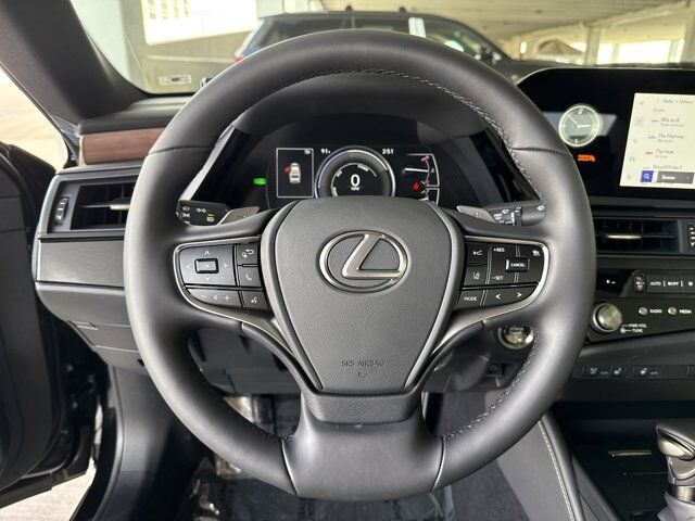 2025 Lexus ES 300h San Antonio TX