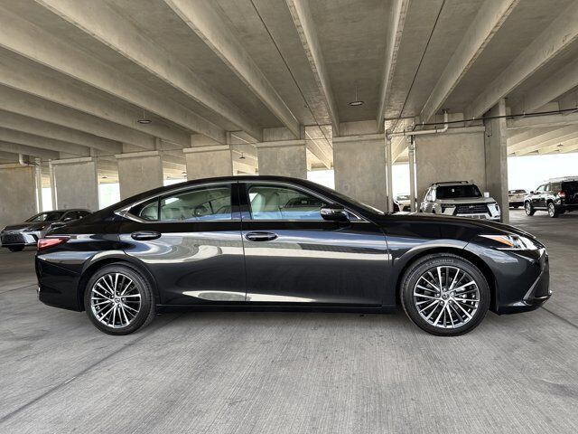 2025 Lexus ES 300h San Antonio TX
