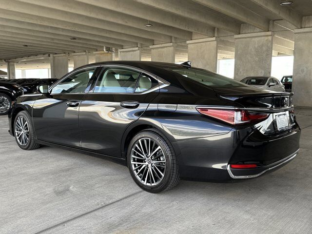 2025 Lexus ES 300h San Antonio TX