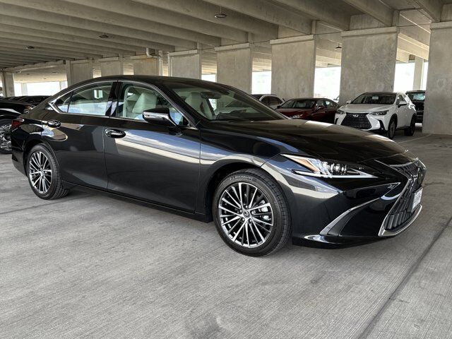 2025 Lexus ES 300h San Antonio TX