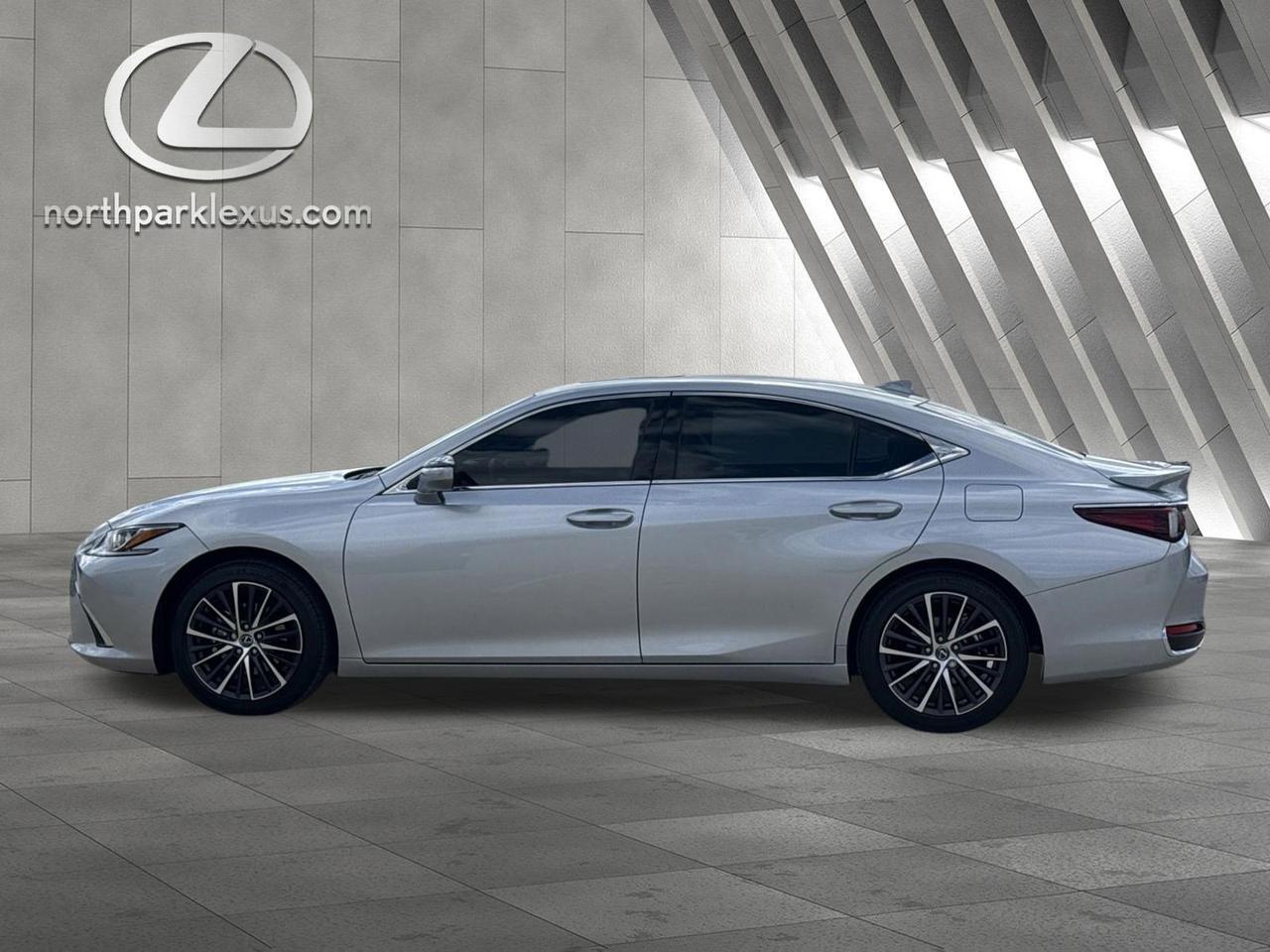 2025 Lexus ES 300h