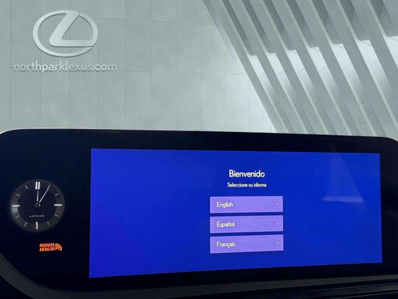 2025 Lexus ES 300h San Antonio TX