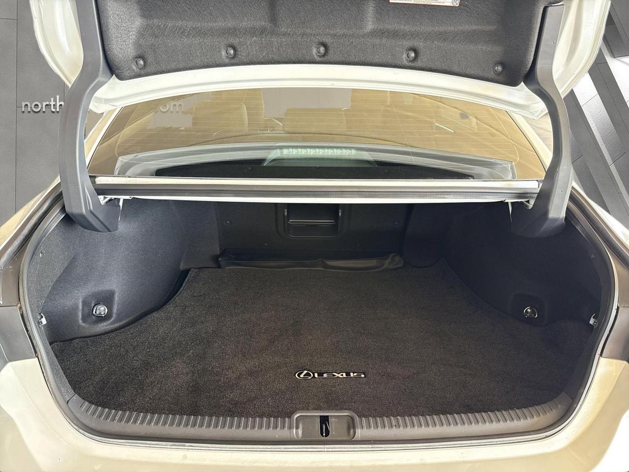 2025 Lexus ES 300h San Antonio TX