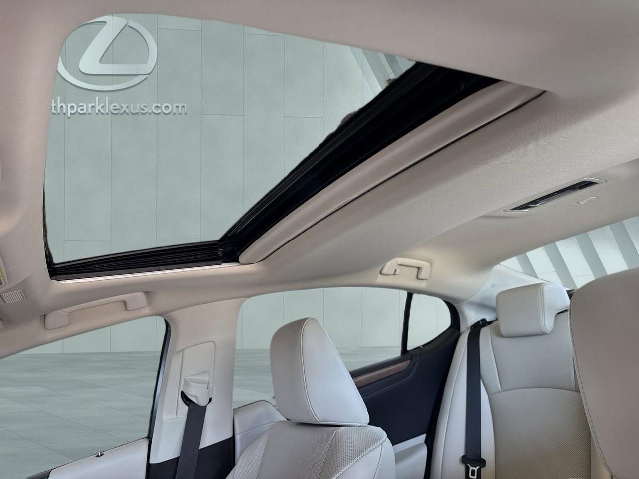 2025 Lexus ES 300h San Antonio TX