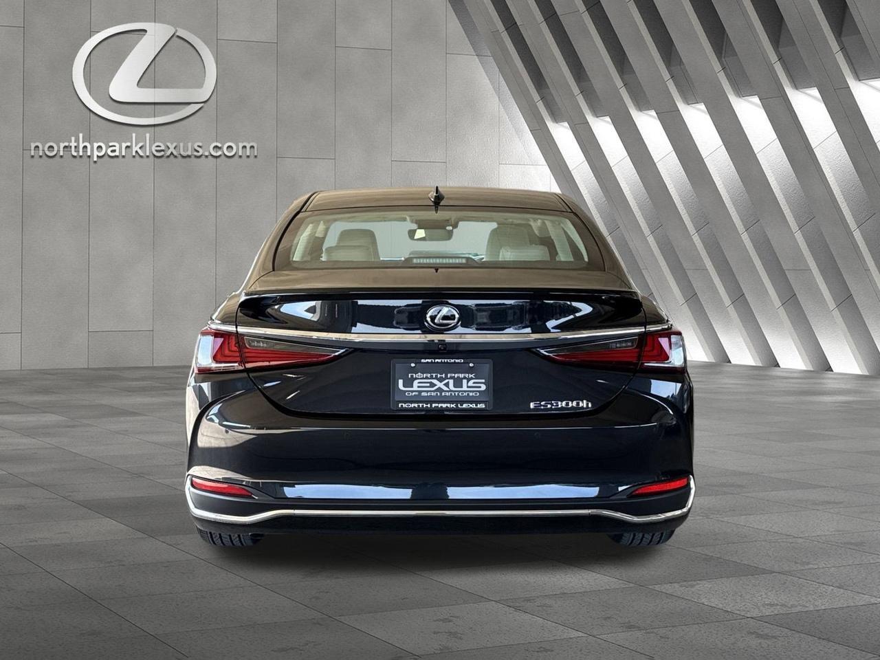 2025 Lexus ES 300h San Antonio TX