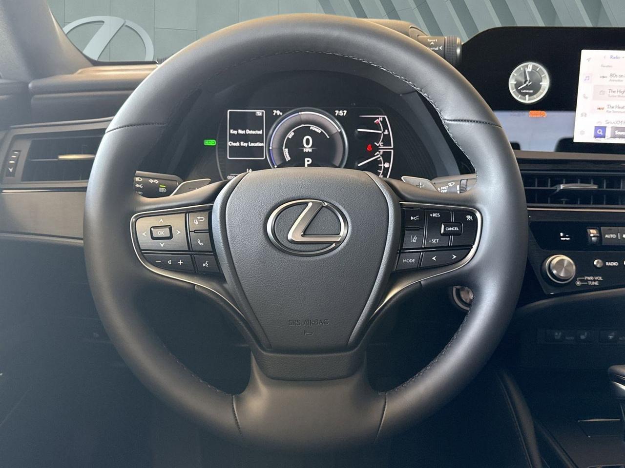 2025 Lexus ES 300h San Antonio TX