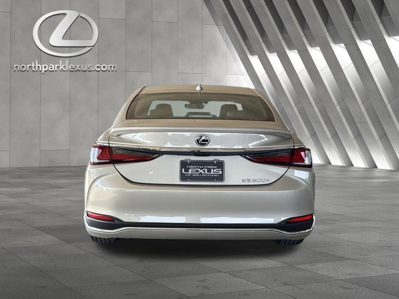 2025 Lexus ES 300h San Antonio TX
