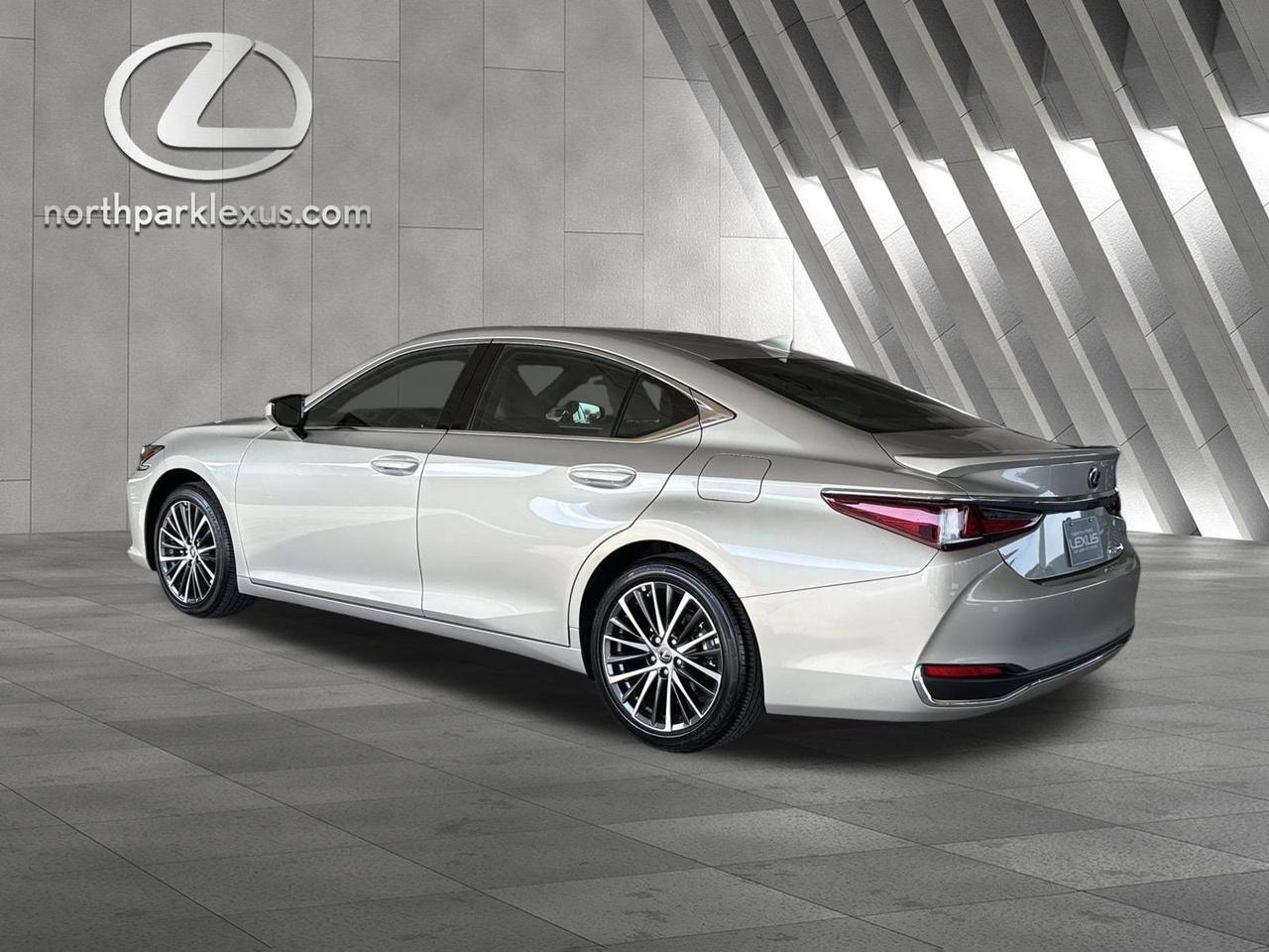 2025 Lexus ES 300h