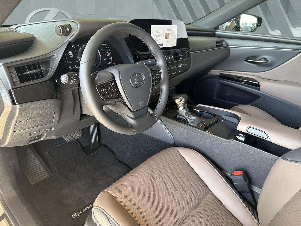 2025 Lexus ES 300h San Antonio TX