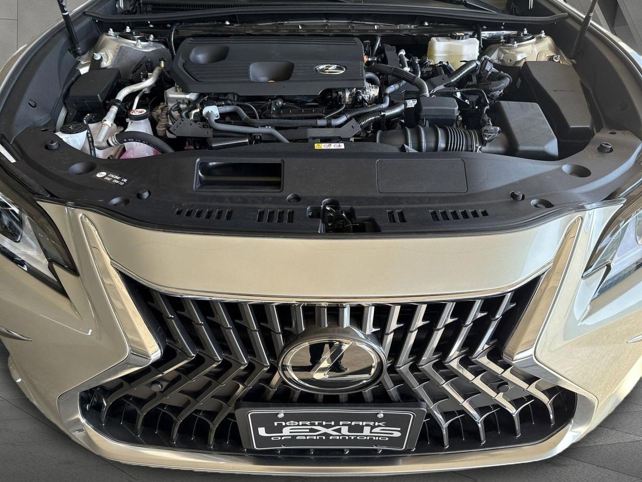2025 Lexus ES 300h San Antonio TX