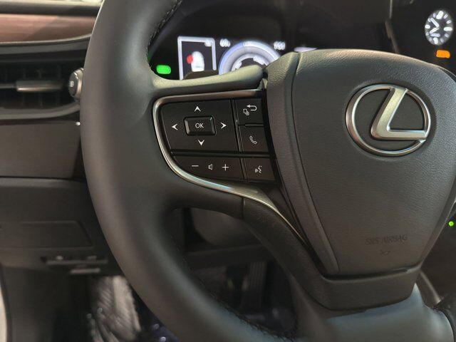2025 Lexus ES 300h San Antonio TX