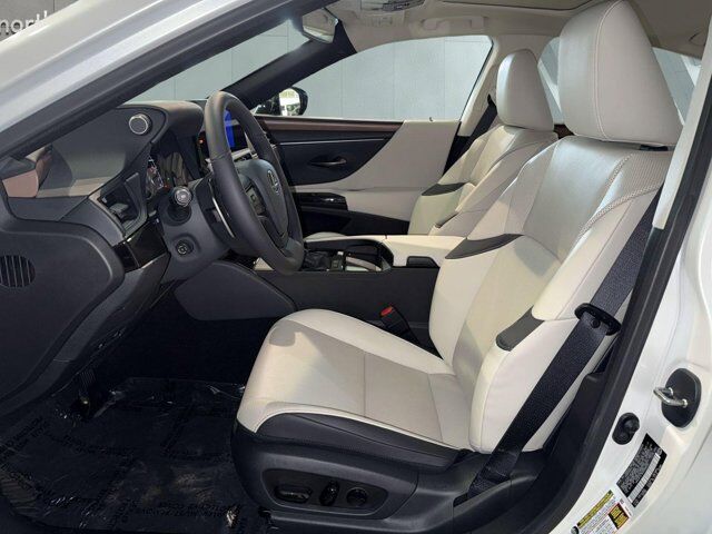 2025 Lexus ES 300h San Antonio TX