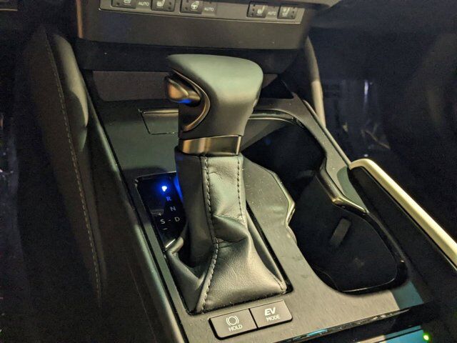 2025 Lexus ES 300h San Antonio TX