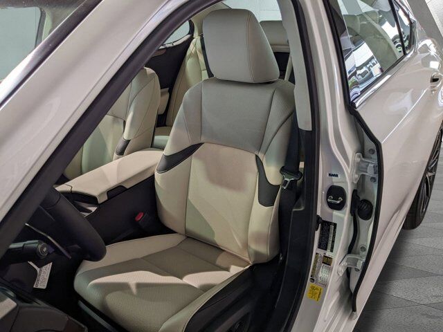 2025 Lexus ES 300h San Antonio TX