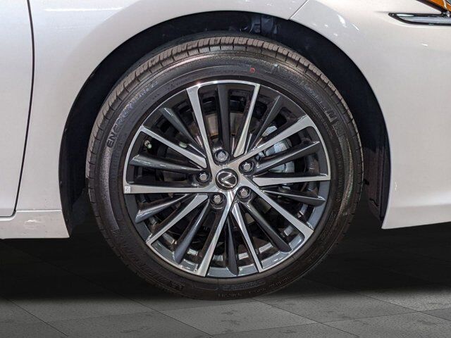 2025 Lexus ES 300h San Antonio TX