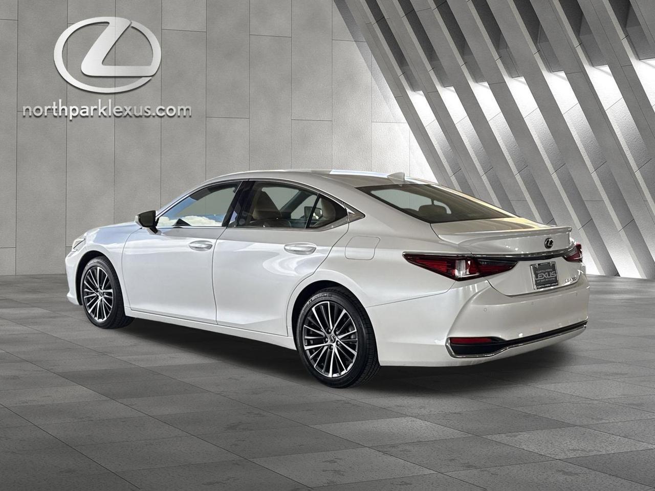 2025 Lexus ES 300h