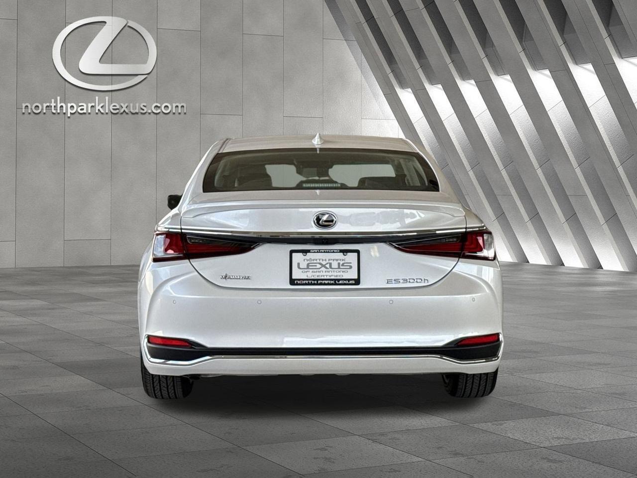 2025 Lexus ES 300h San Antonio TX