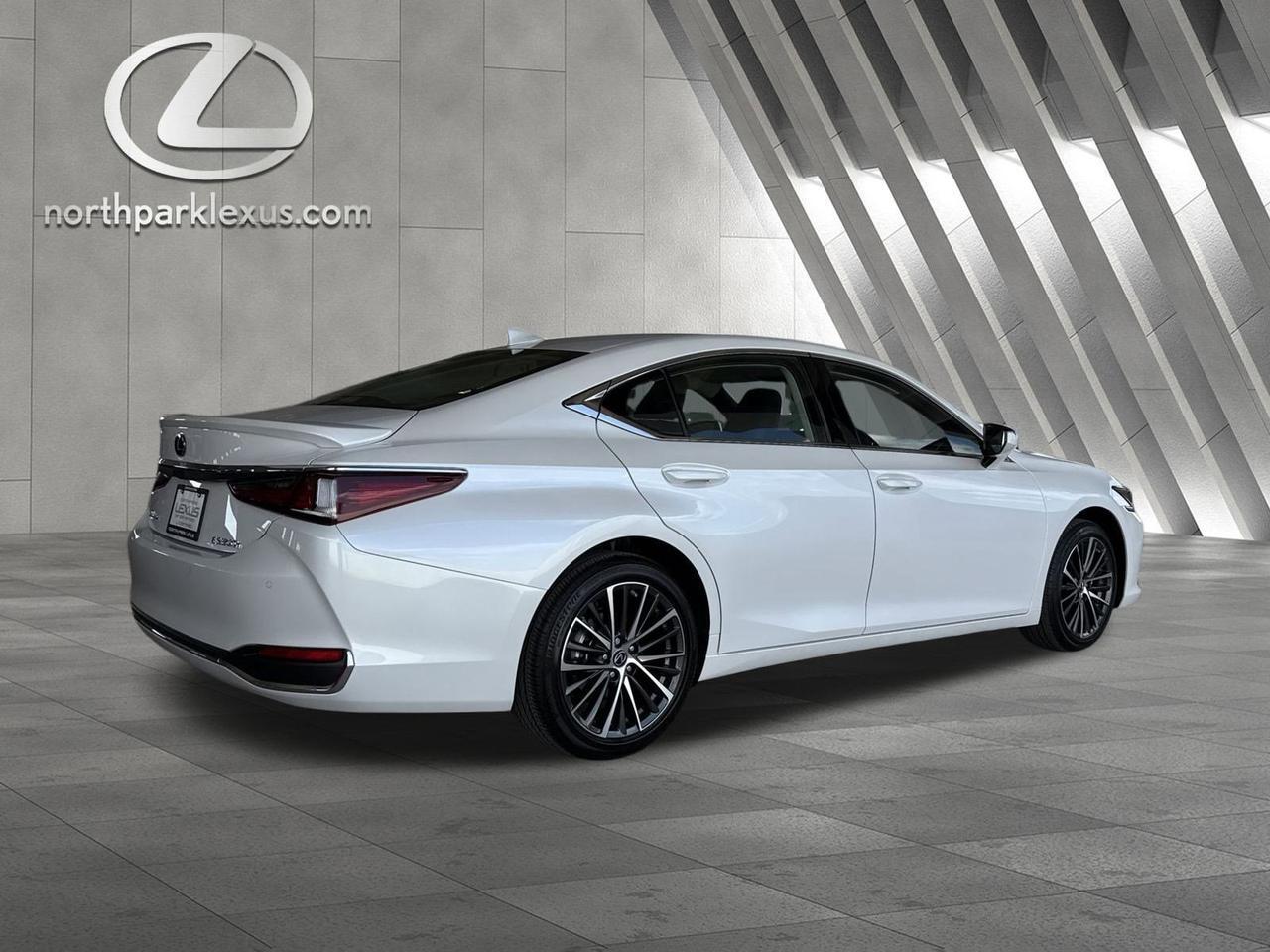 2025 Lexus ES 300h San Antonio TX