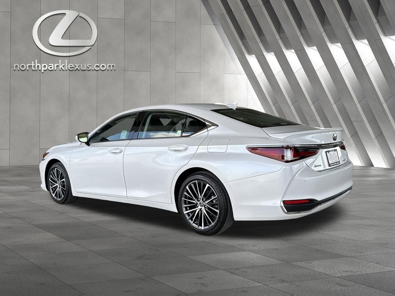 2025 Lexus ES 300h
